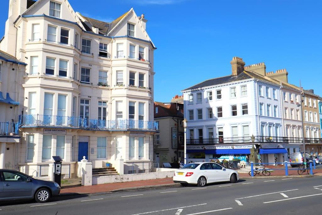 New Sunset Square Eastbourne 2 Bed Apartment, Long Stay Welcome Exterior foto